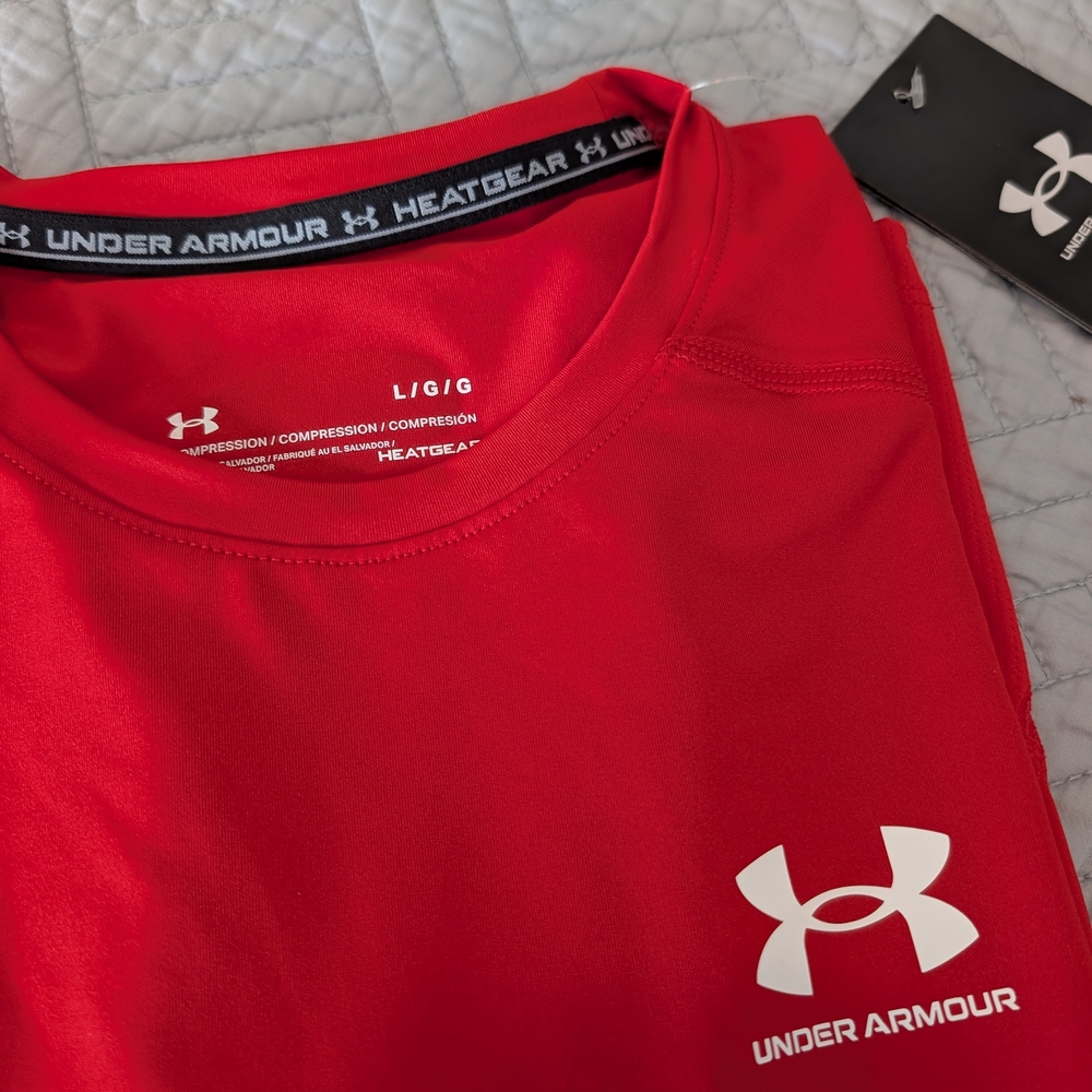 NWT Under Armour HeatGear Compression Long Sleeved Compression Shirt Red Size L